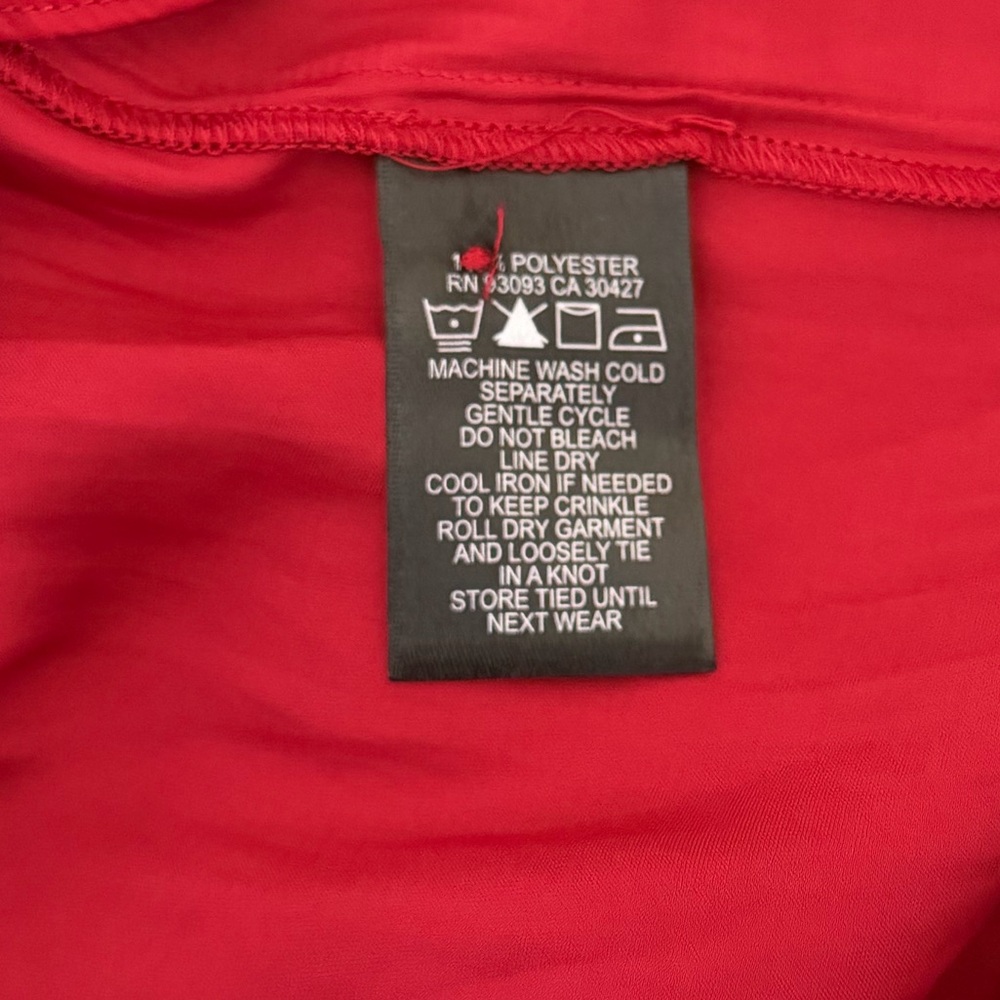 NIC + ZOE Holiday Show Red Crinkle Top | Draped Collar | Lightweight Dressy | PM - Picture 5 of 5